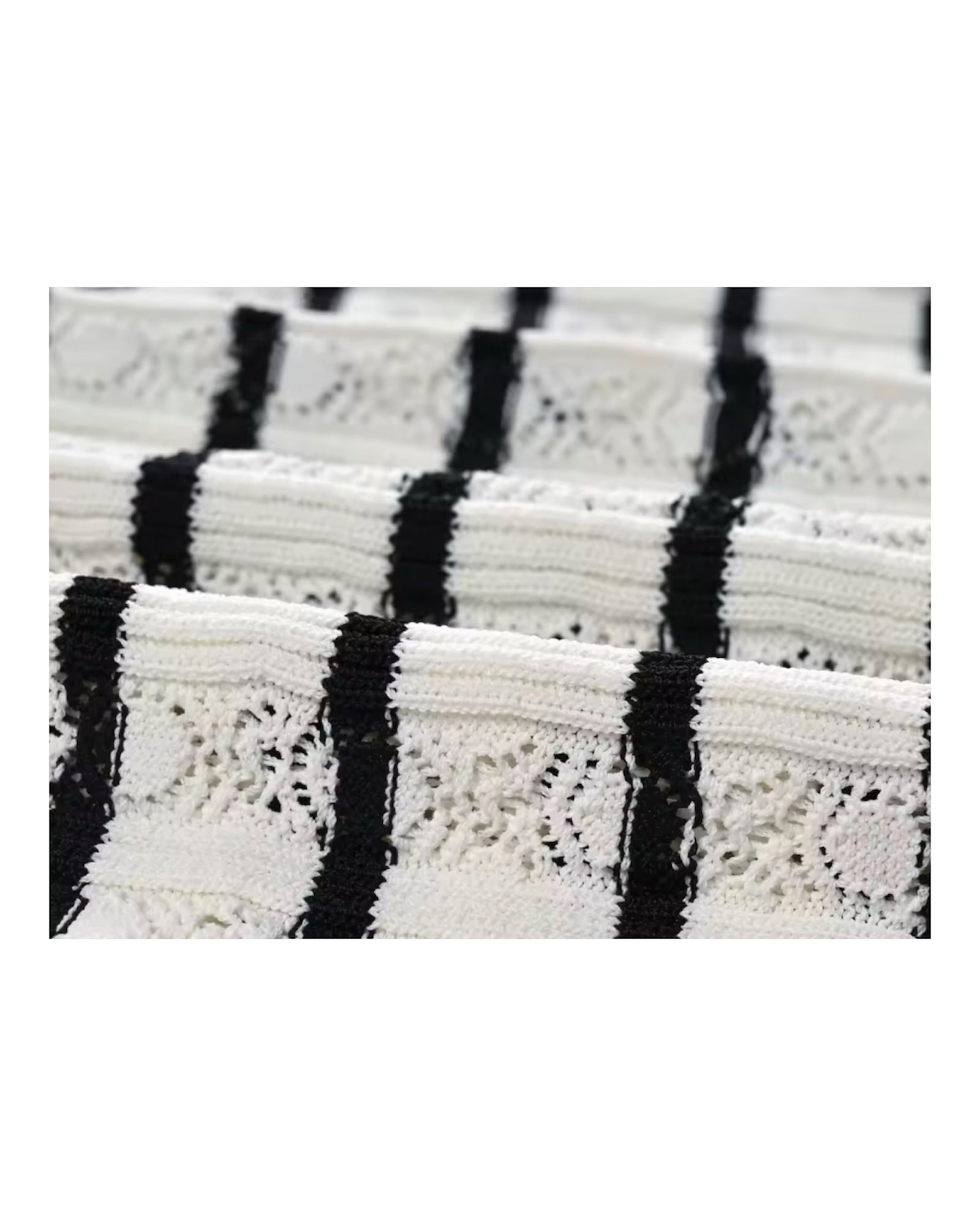 Langes Strickkleid aus festem Stoff