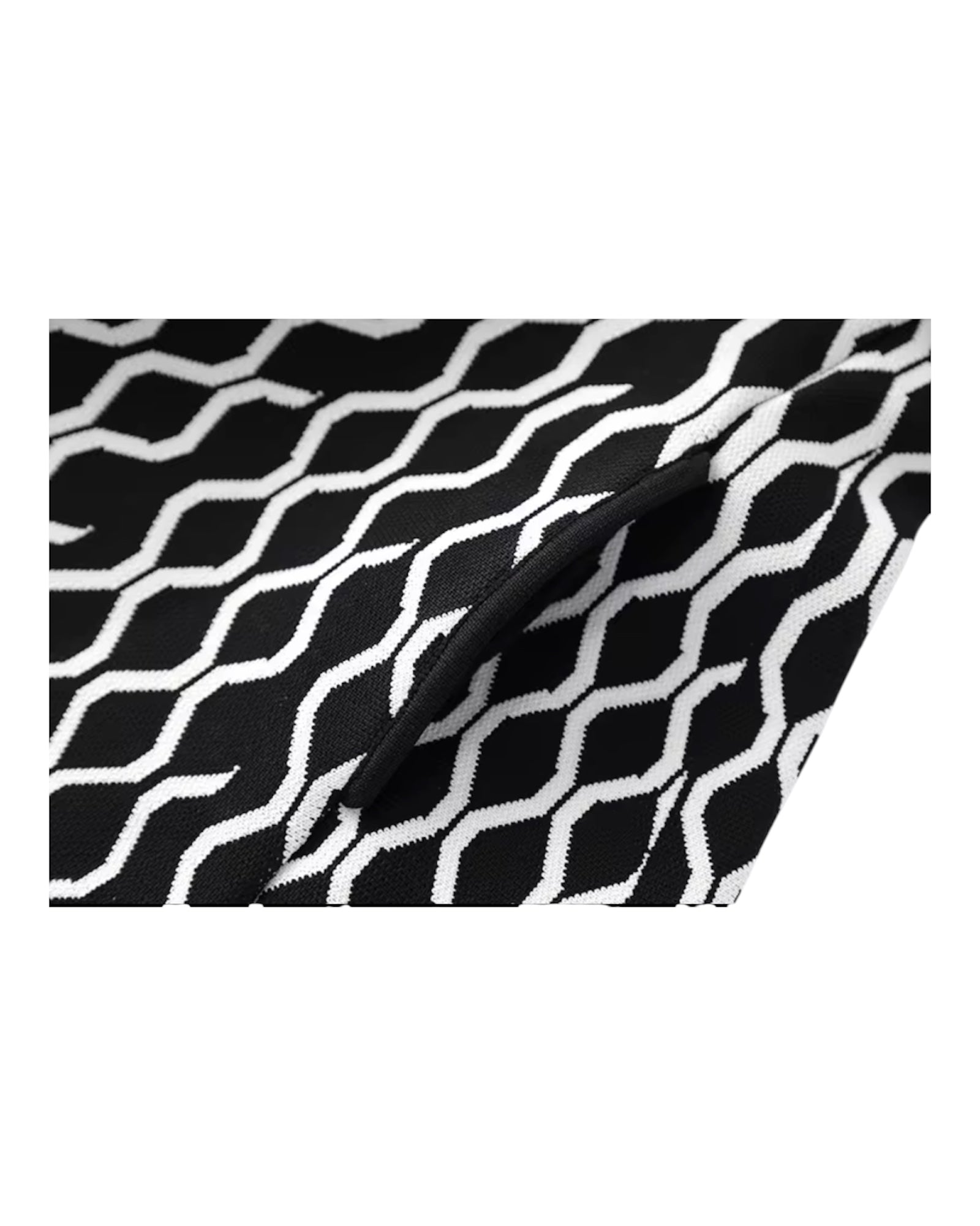 Ausgestelltes Minikleid mit Jacquardmuster